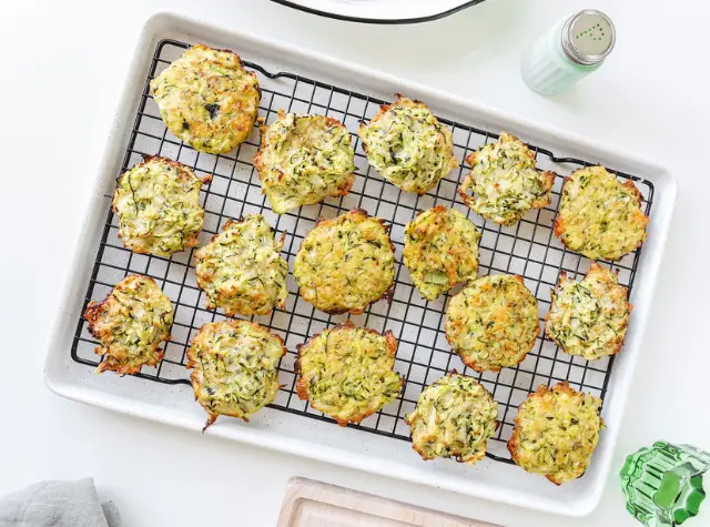 Cheesy egg veggie bites