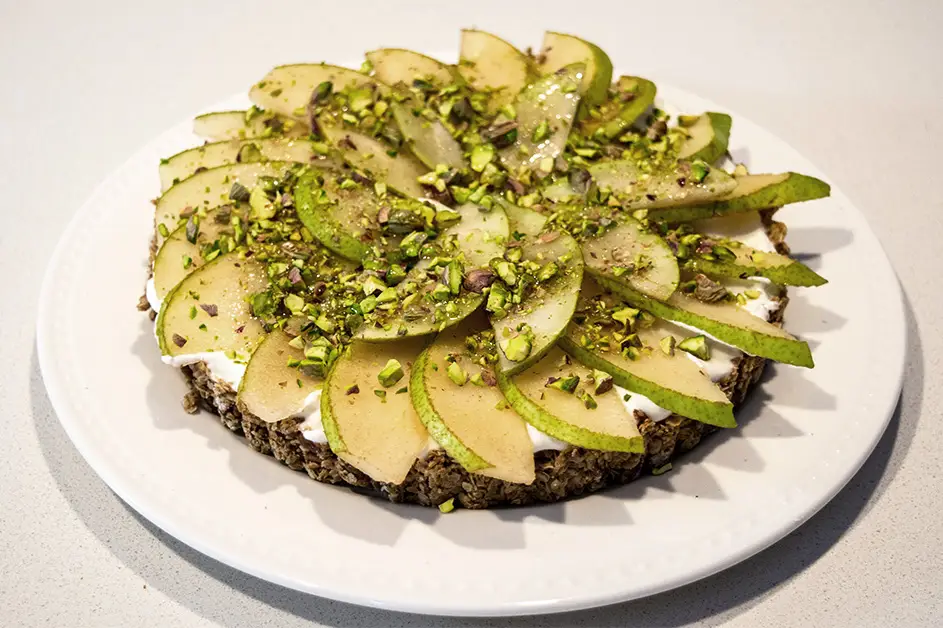 Granola crusted yogurt pear tart